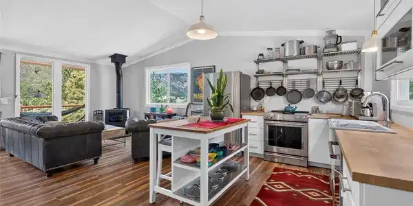 Image 4: Updated kitchen