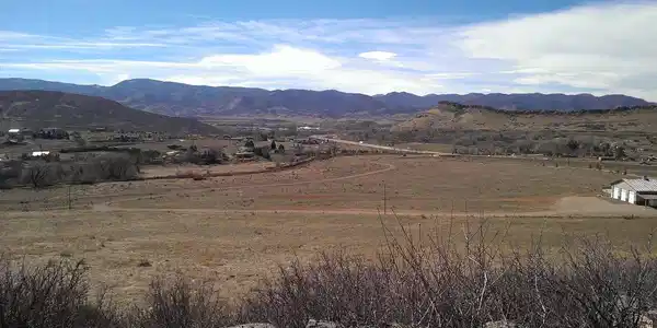 Image 3: Privacy of rural living