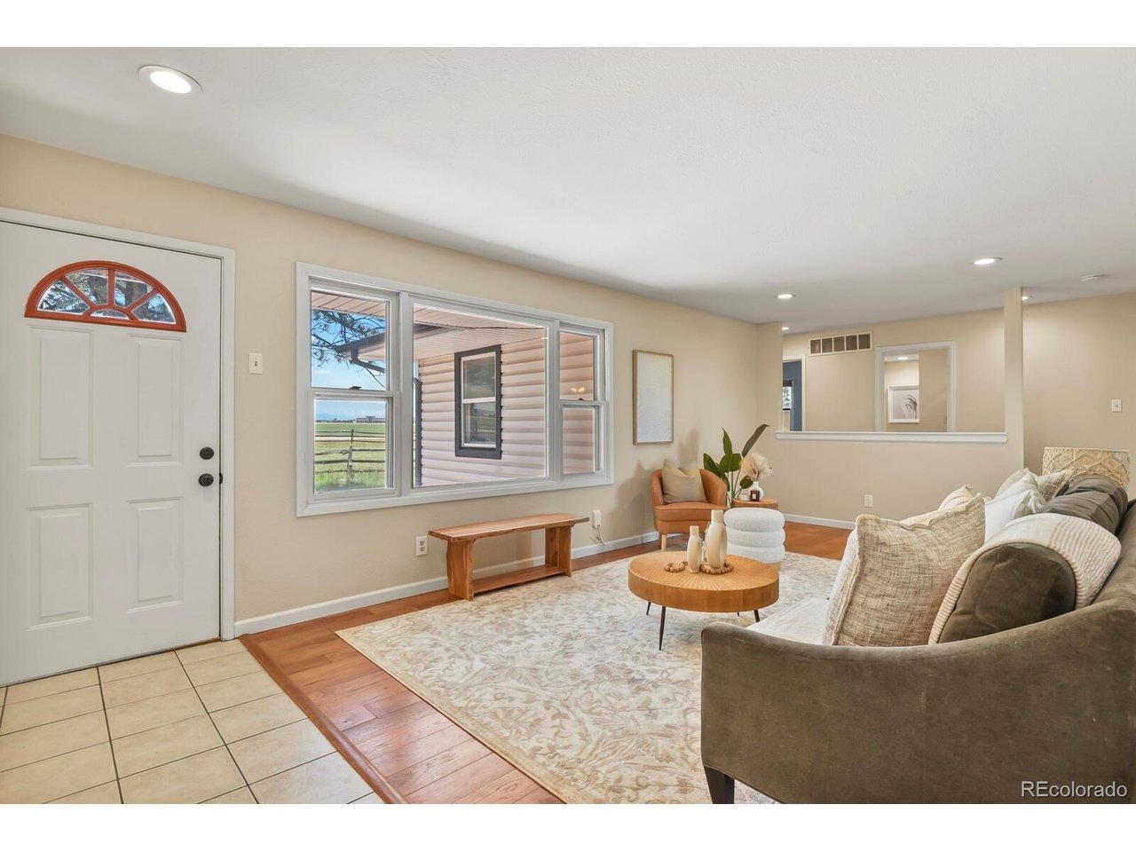 Image 4: Entry and Living Room Image 4: Entry and Living Room