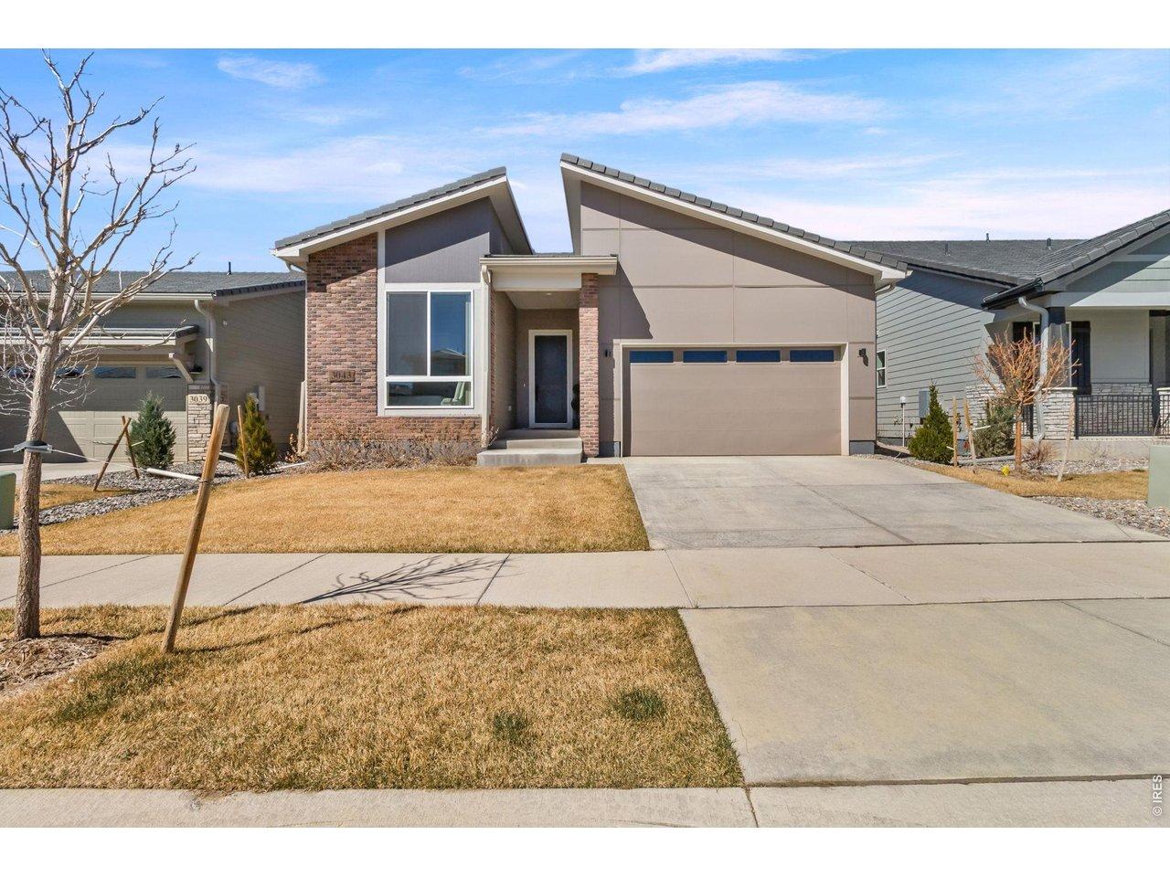 Image 4: No Waiting For This Nearly New Beautiful Toll Brothers Image 4: No Waiting For This Nearly New Beautiful Toll Brothers