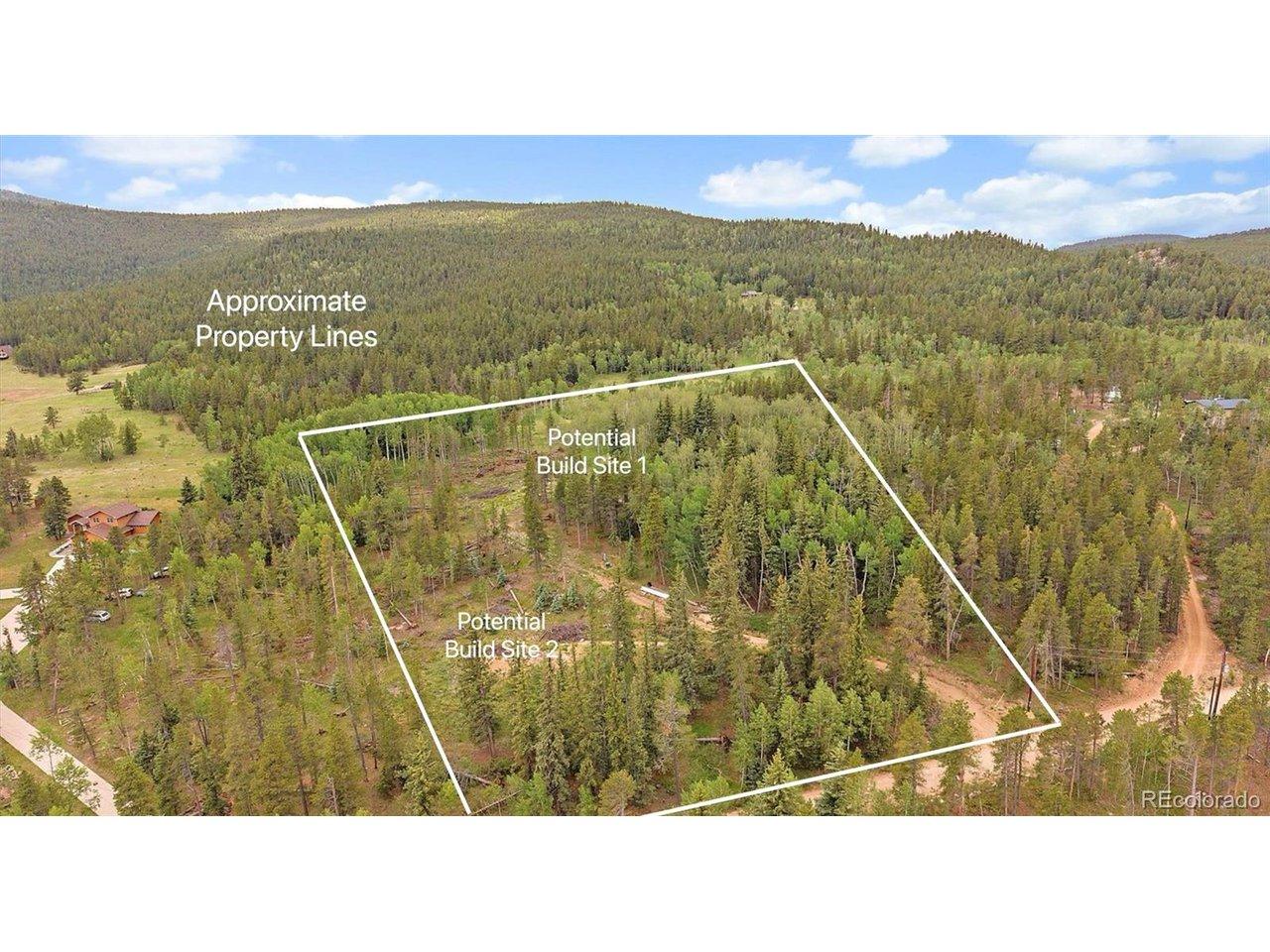 Image 3: Approximate lot lines with potential build site options Image 3: Approximate lot lines with potential build site options