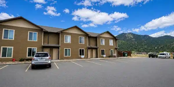 480 Antero Cir