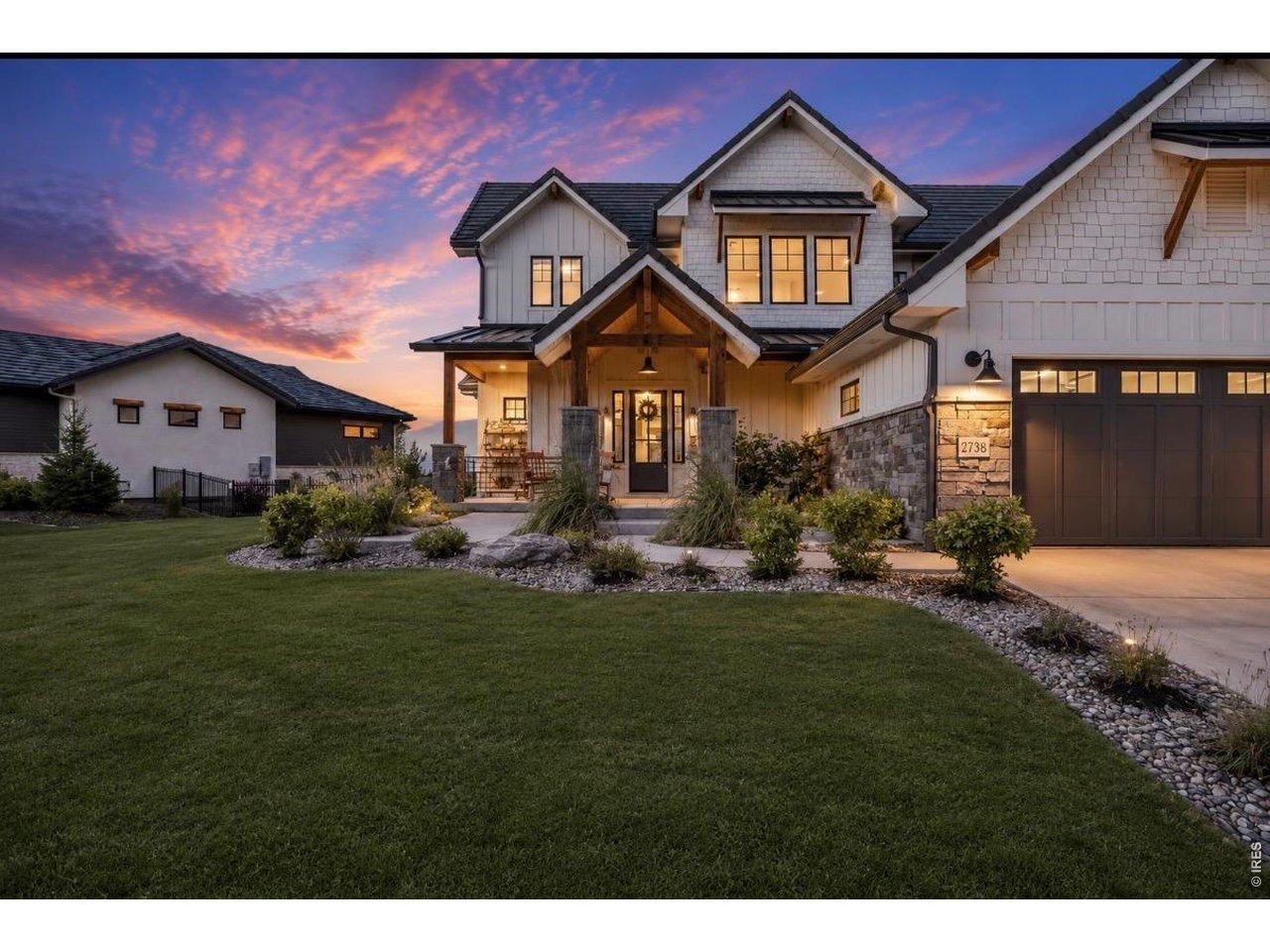 Image 3: Large front patio welcomes you home Image 3: Large front patio welcomes you home