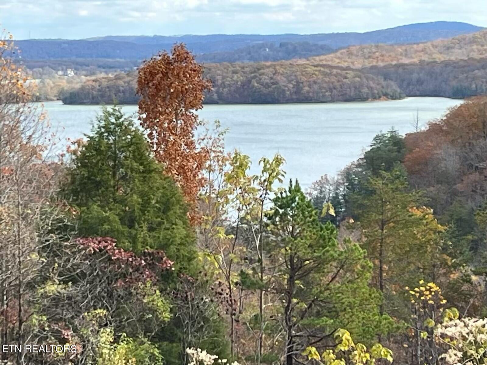 Image 2: lot 406 flint ridge rd