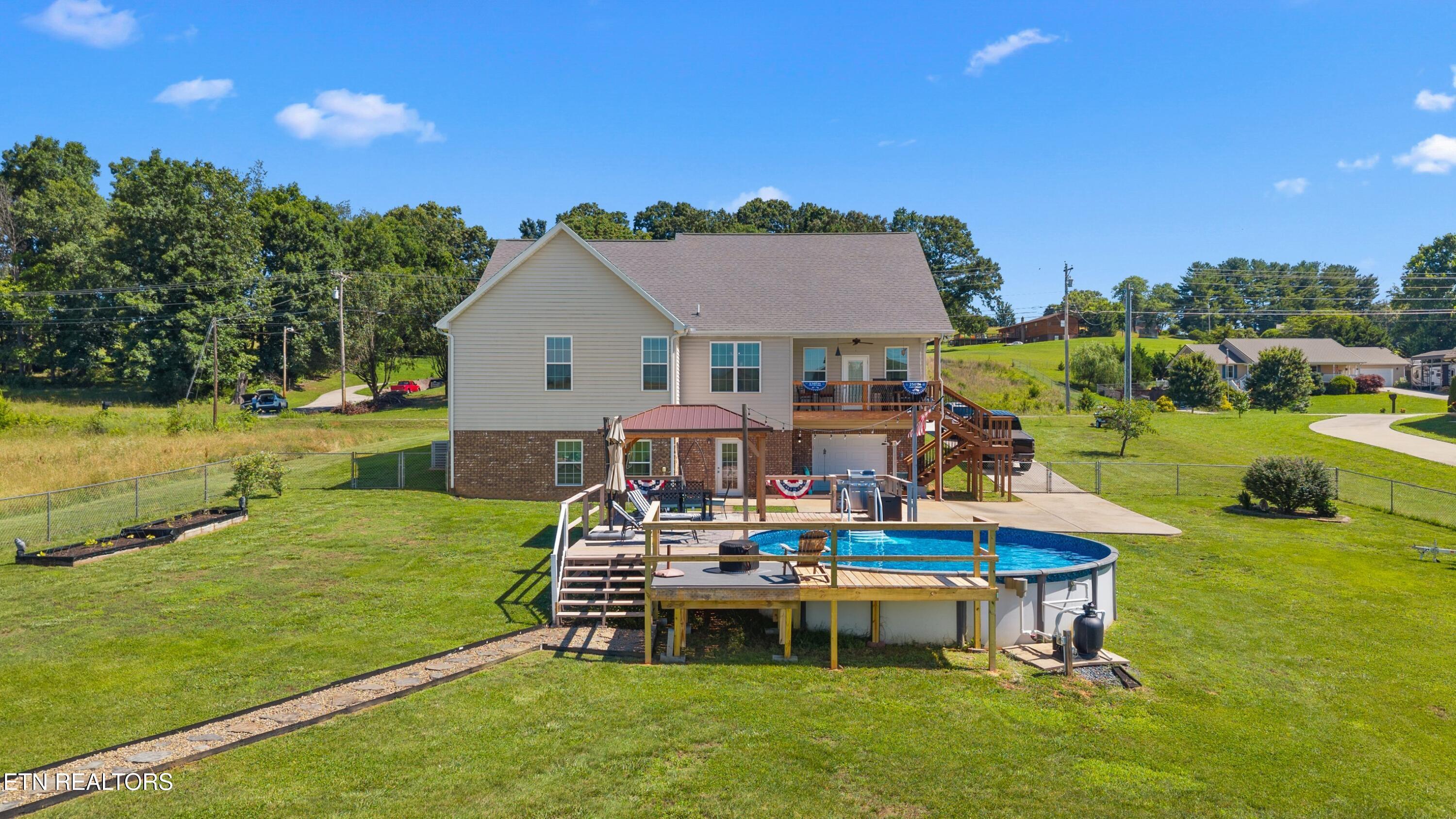 Image 3: 003-631NorthChuckyPike-JeffersonCity-TN-