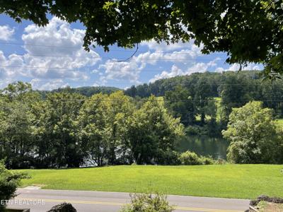 Lovely Bluff Rd