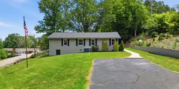Image 3: 3-web-or-mls-DJI_0515