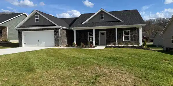 214 Mossy Rock Rd