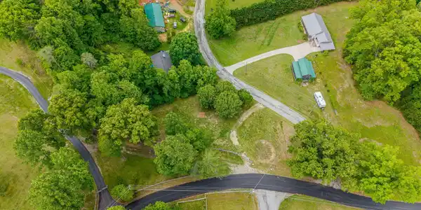 Image 4: 4-web-or-mls-DJI_20260507133656_0515_D