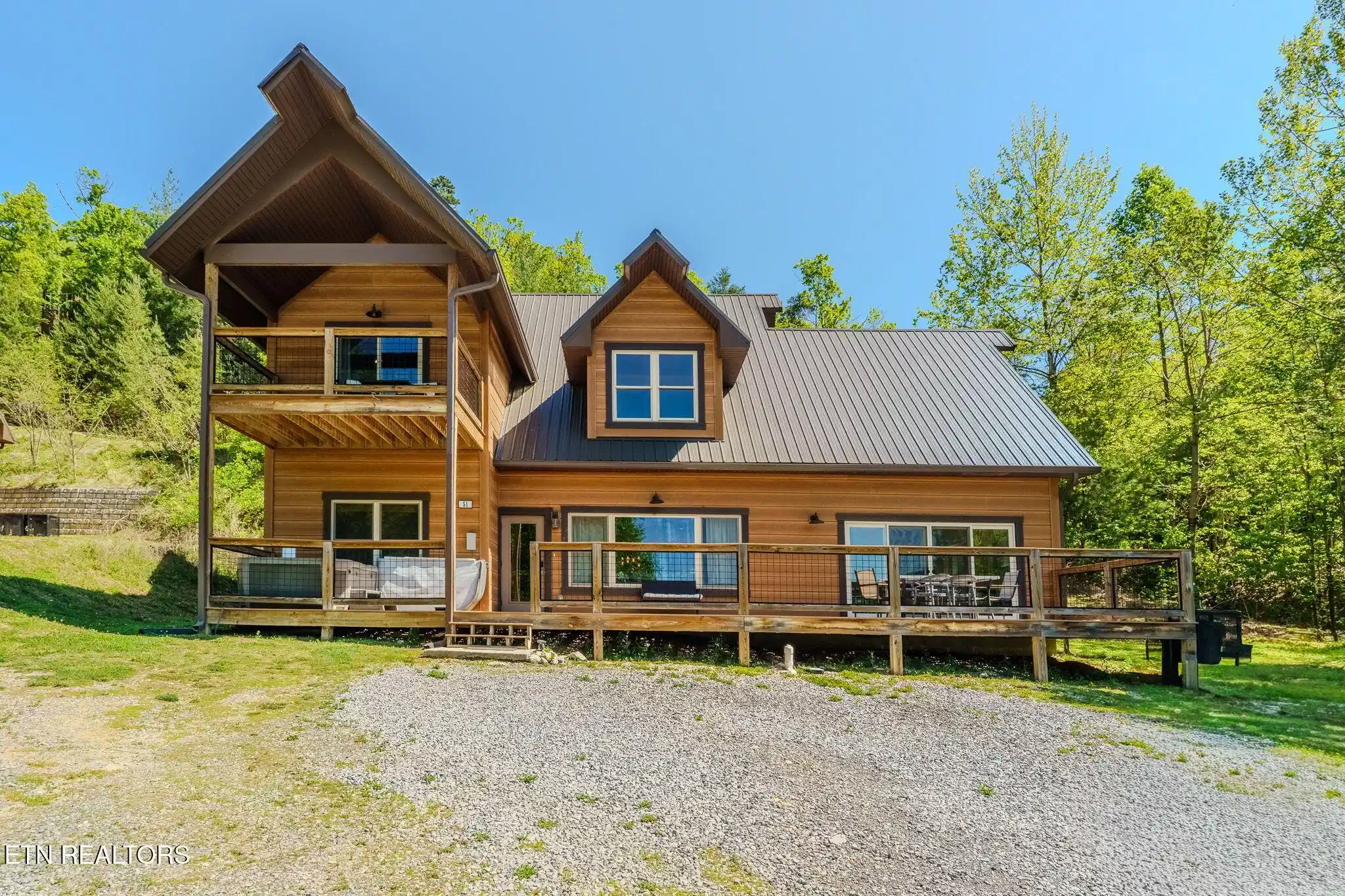Image 1: 49-web-or-mls-_DSC5278-HDR