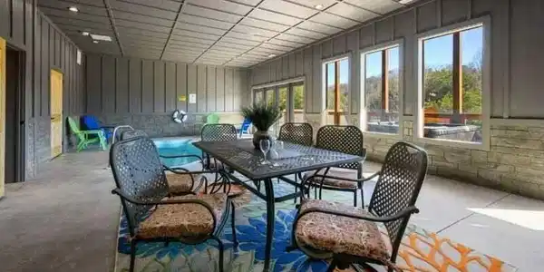 Image 4: spacious pool room