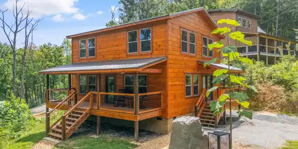 3194 Emerald Springs Loop