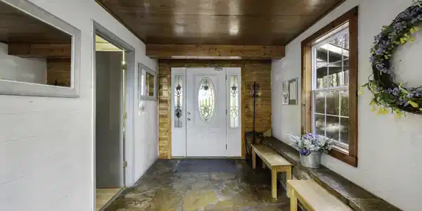 Image 2: Entrance Hallway