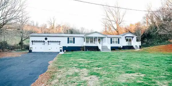 2792 Middle Wallens Creek Rd