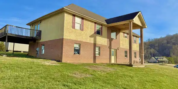 315 Rowlett Tr