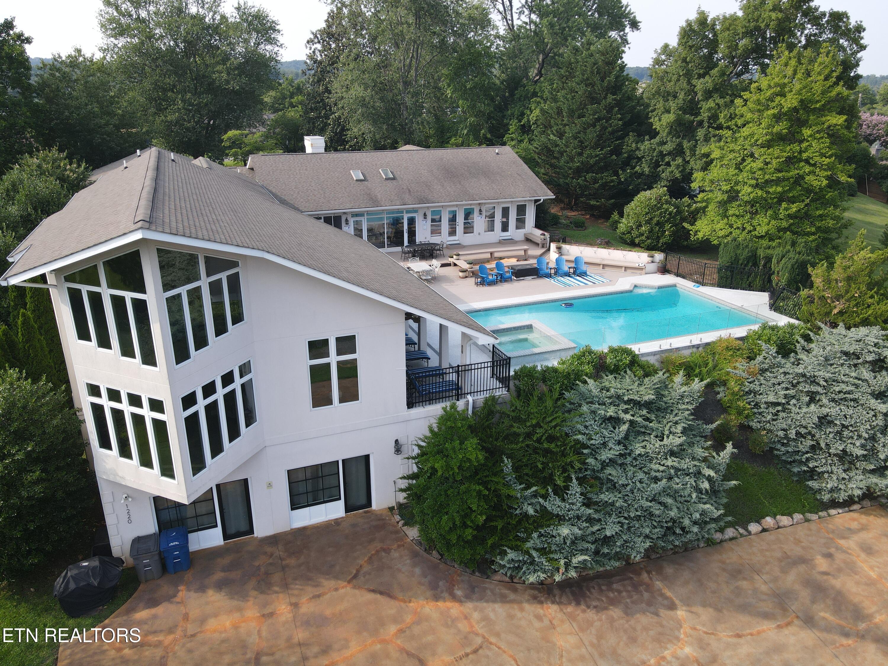 Image 3: DJI_0559
