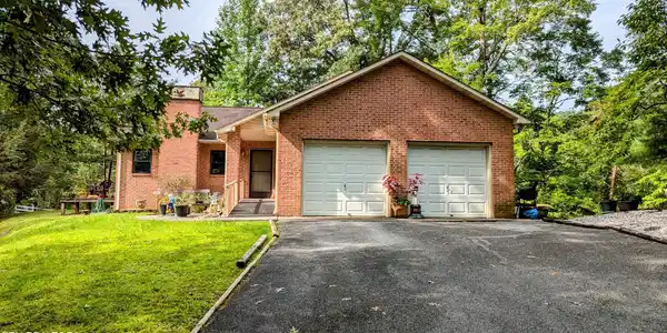 1140 Little Smoky Rd