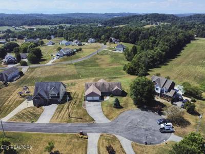 223 Roxbury Court