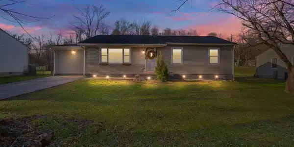 319 Meadowview Drive