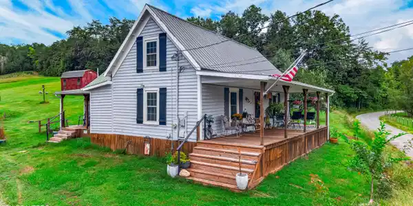 1332 Baysinger Rd