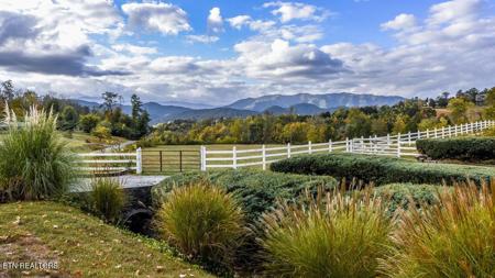 634 Old Cedar Creek Rd