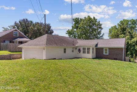 402 Old Highway 33
