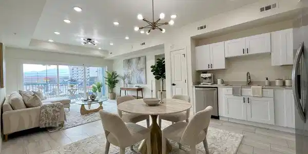 Image 2: 2-Sugarfoot-2BR-Staged-05