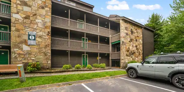 1380 Ski View Drive