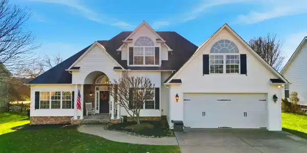 2512 Kings Mountain Lane