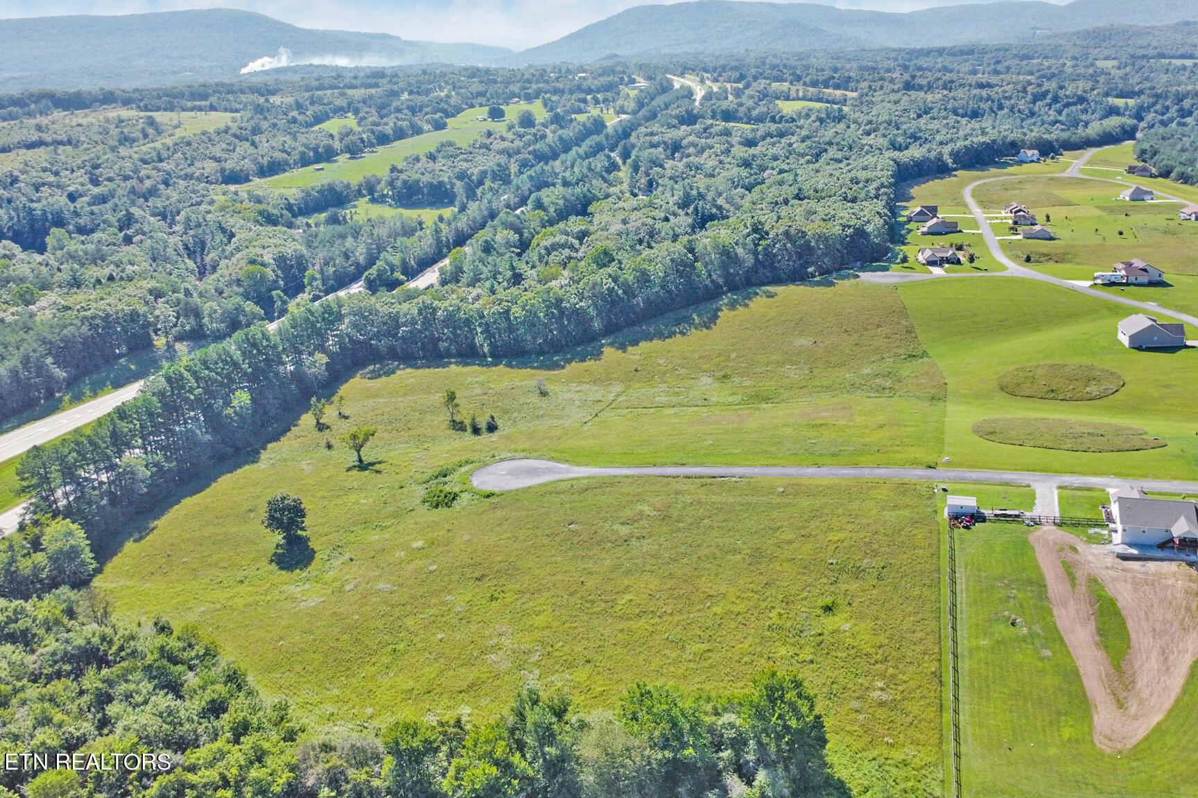 Image 4: dji_0895-dji_0897