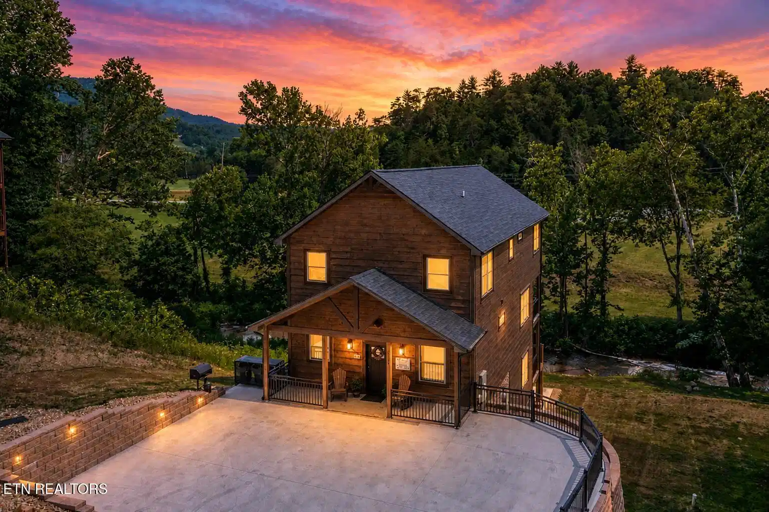 Image 1: Twilight Pic - 3140 Cherokee Valley Dr