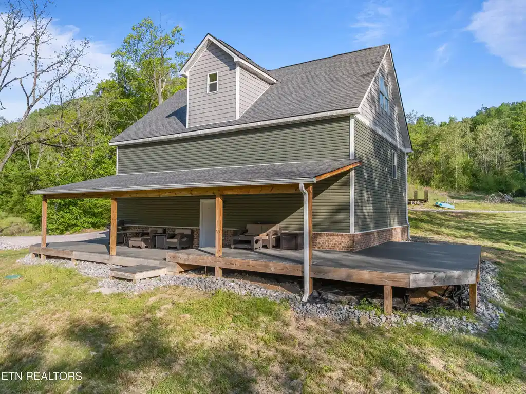 Image 1: Shepard Ln 0007
