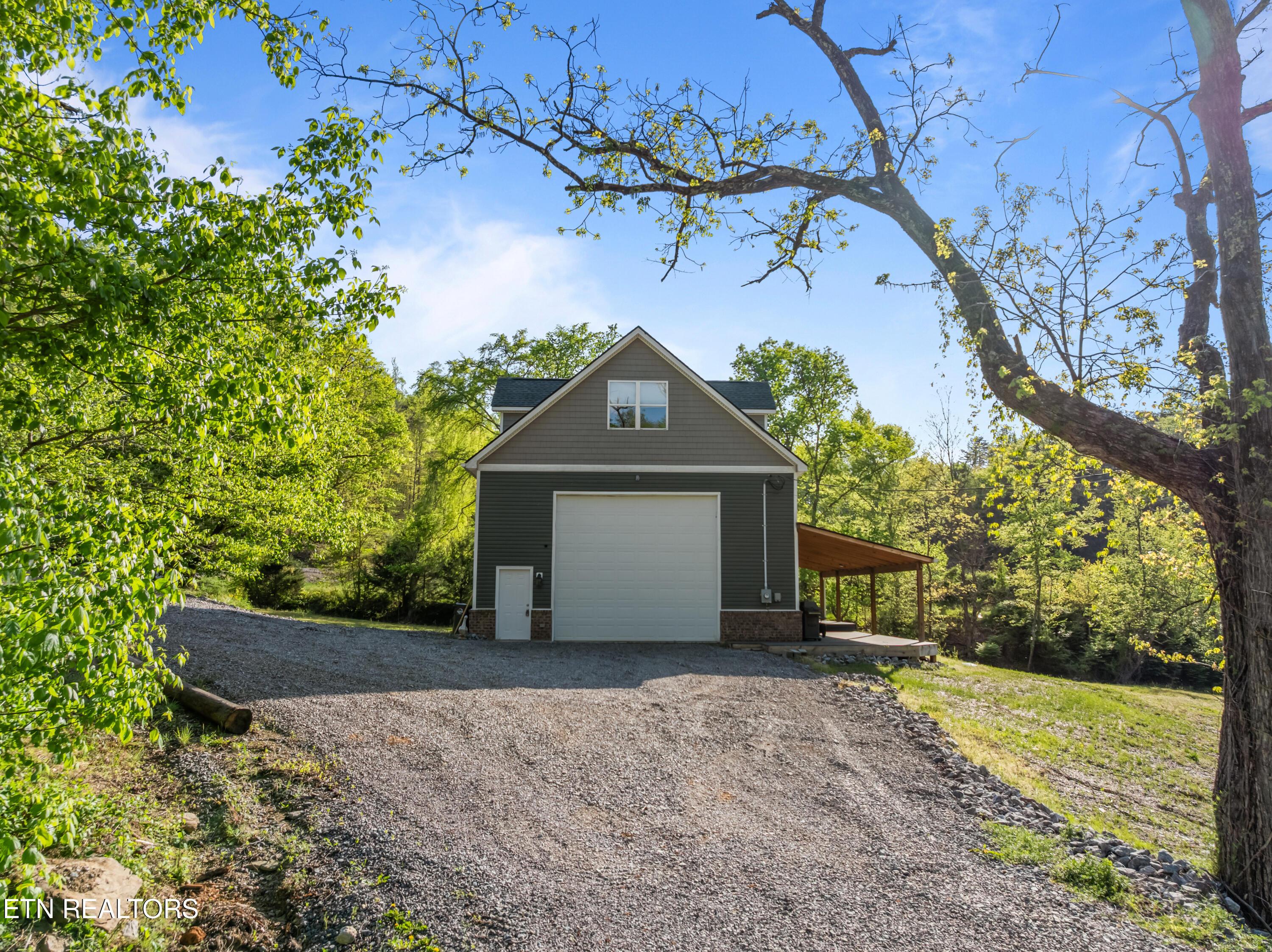 Image 2: Shepard Ln 0006