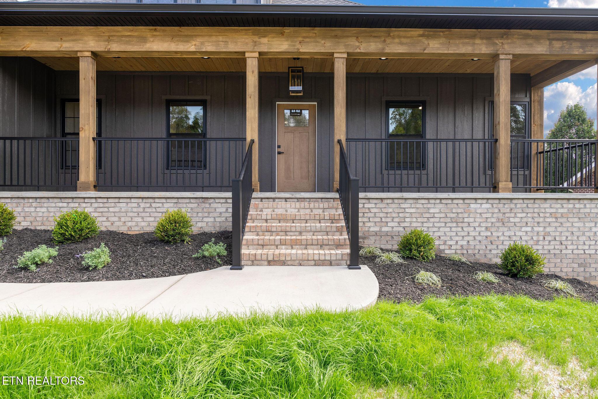 Image 2: 2) 63420-68d6d9845493e