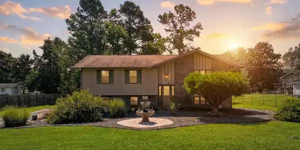 2903 Cedar Circle
