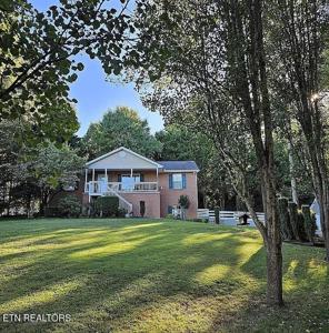 8601 Ball Park Lane