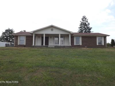262 OXFORD Circle