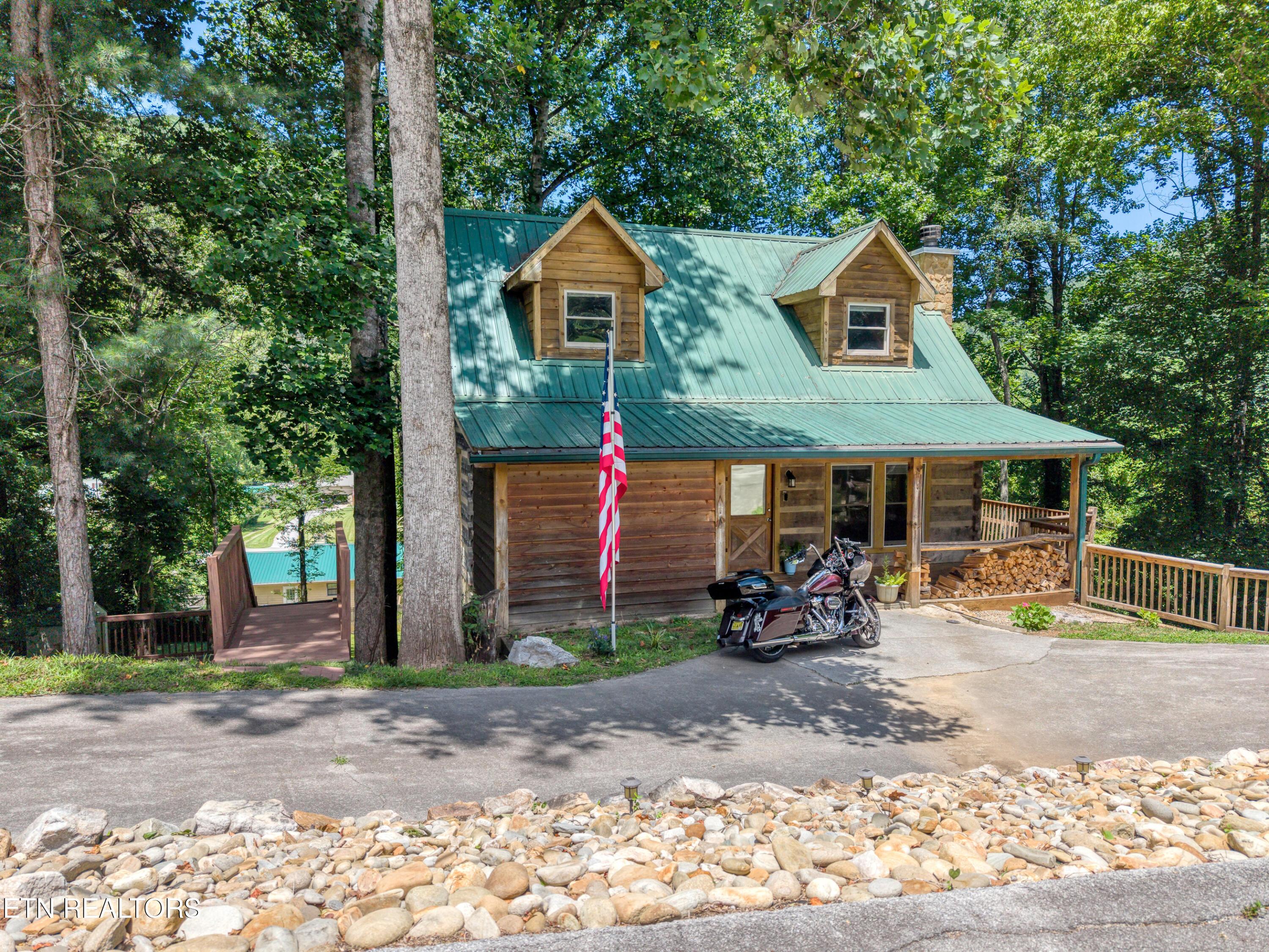 Image 3: 124 E Leatherwood Dr