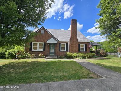 361 Joslyn Ave