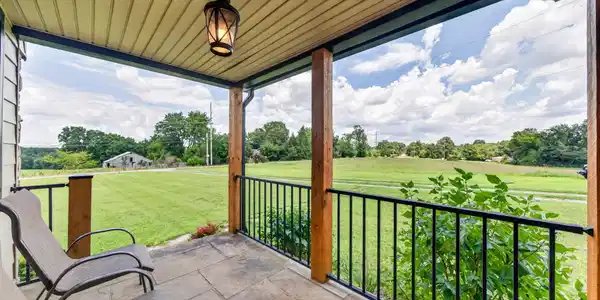 Image 4: Front Porch