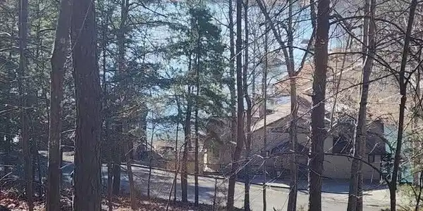 Image 4: Deer Pond Circle Lots 7, 8, & 9 (1)