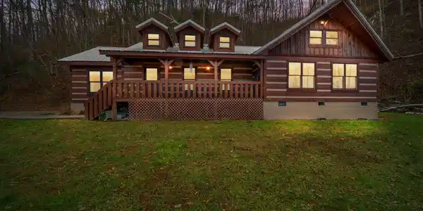 830 Sleepy Hollow Rd