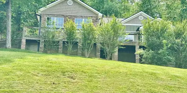 3428 Jason Place