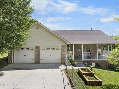 182 Woodvine St