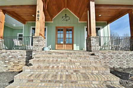 487 Peninsula Pointe