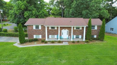 1407 Rosalyn Drive