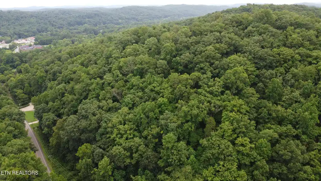 Image 1: 0 Ruritan Rd