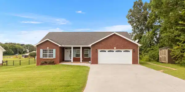 1426 Benjamin Blvd