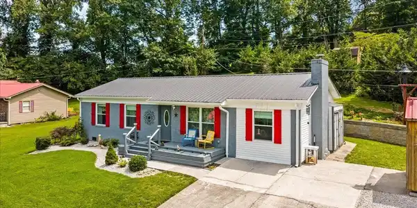 112 Country Hill Lane