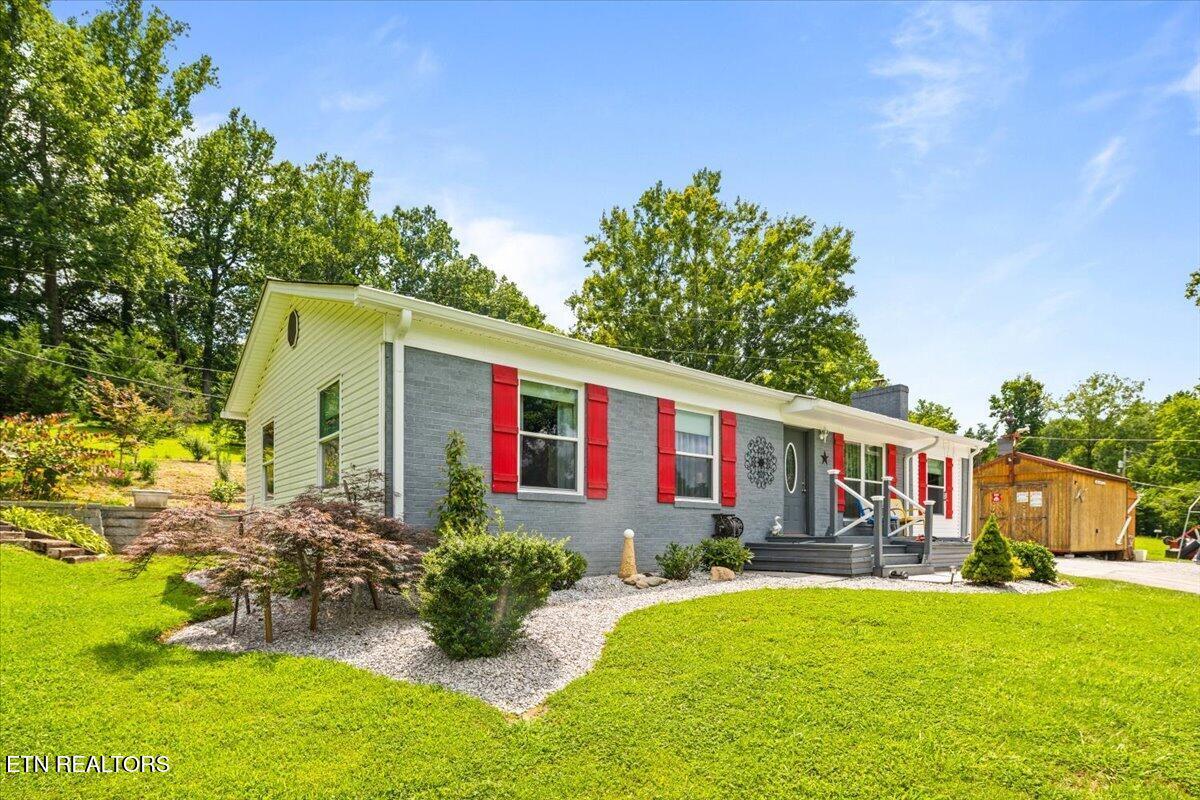 Image 3: 03-112 Country Hill Ln